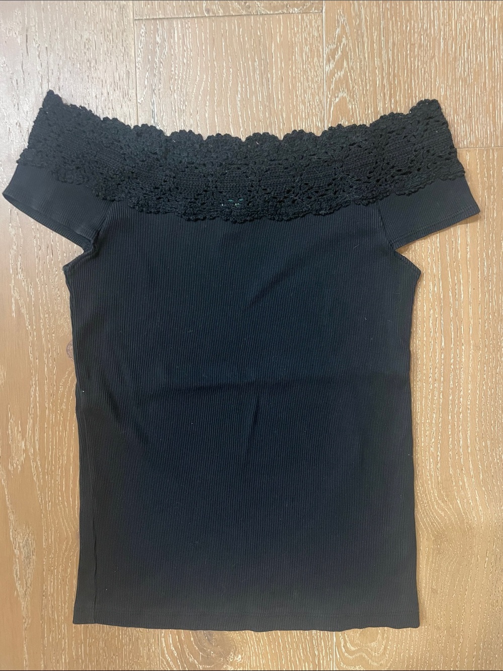 P/P Lauren Ralph Lauren Black Off-Shoulder Lace-Trim Camisole